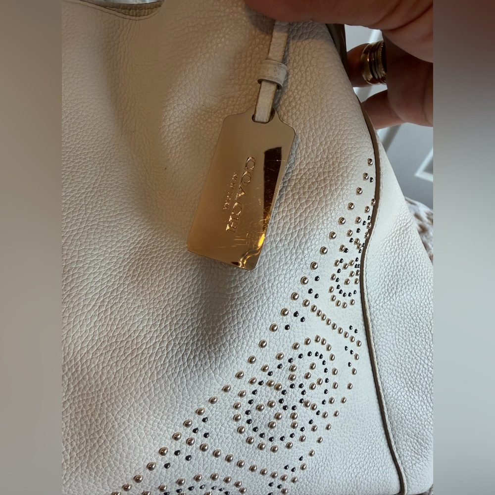 Coach Cream Shoulder Bag Leather 2015 Limited Edition Gold Stud - Picture 7 of 14
